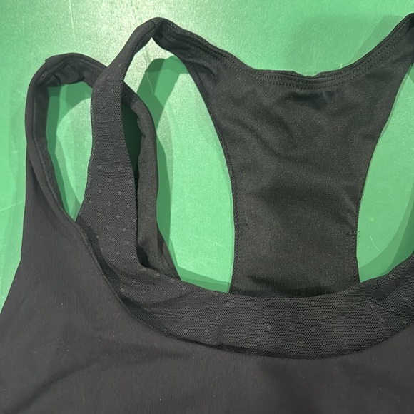 Lululemon Bra (6) - Picture 2 of 5